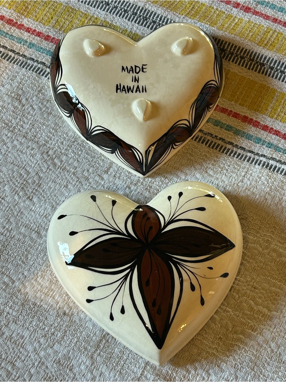 Heart-Shaped Ceramic Trinket Box with Brown Floral Design - Picture 4 of 5
